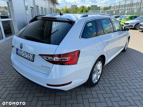 Skoda Superb 1.6 TDI Style - 3