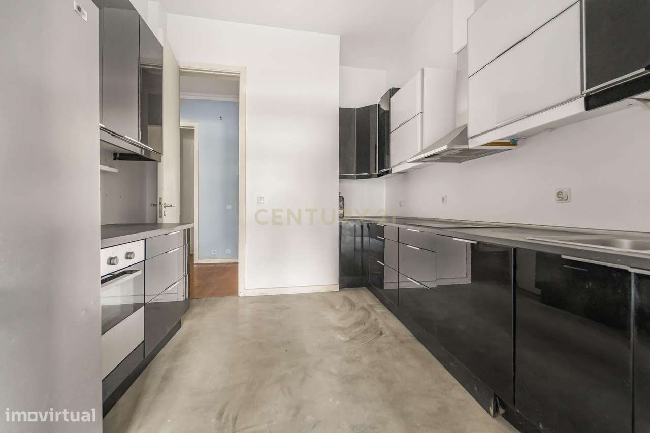 Apartamento T4 | Terraço | Av. Novas-13