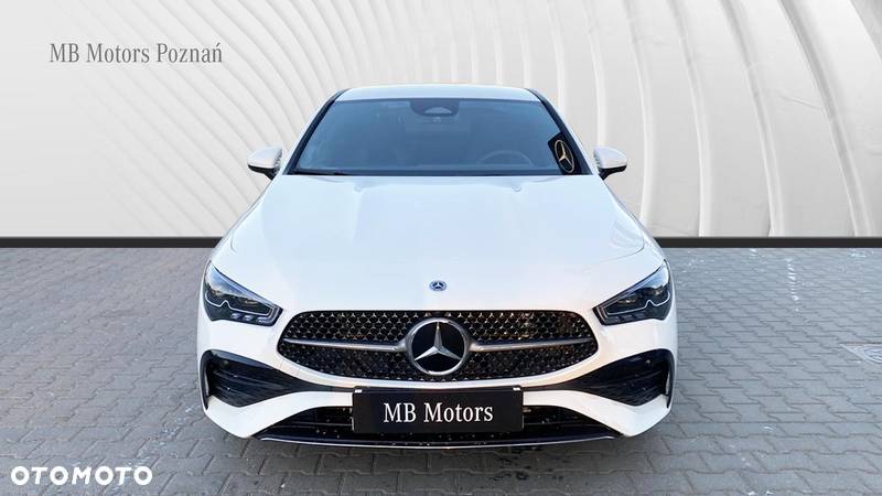 Mercedes-Benz CLA - 8