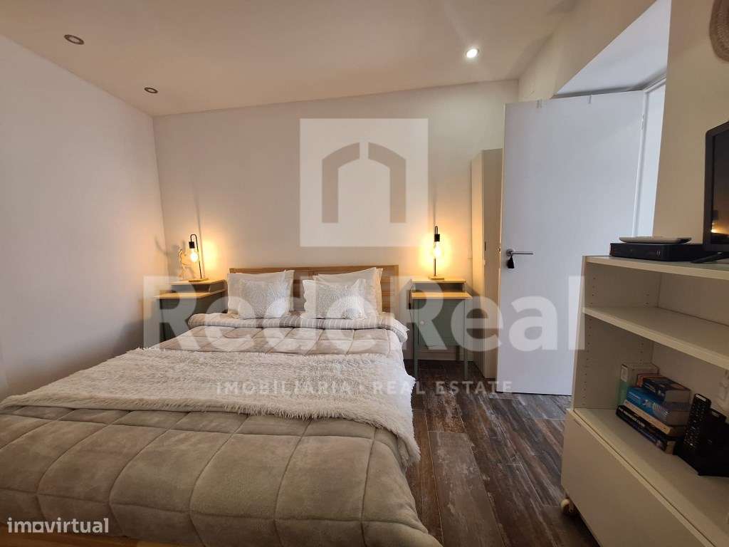 Moradia T4 com Vista Deslumbrante na Zona Histórica de Faro-14