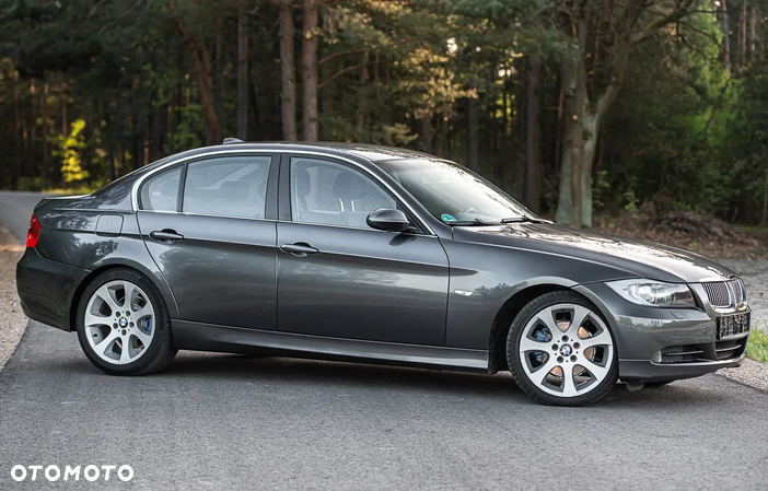 BMW Seria 3 325i - 3