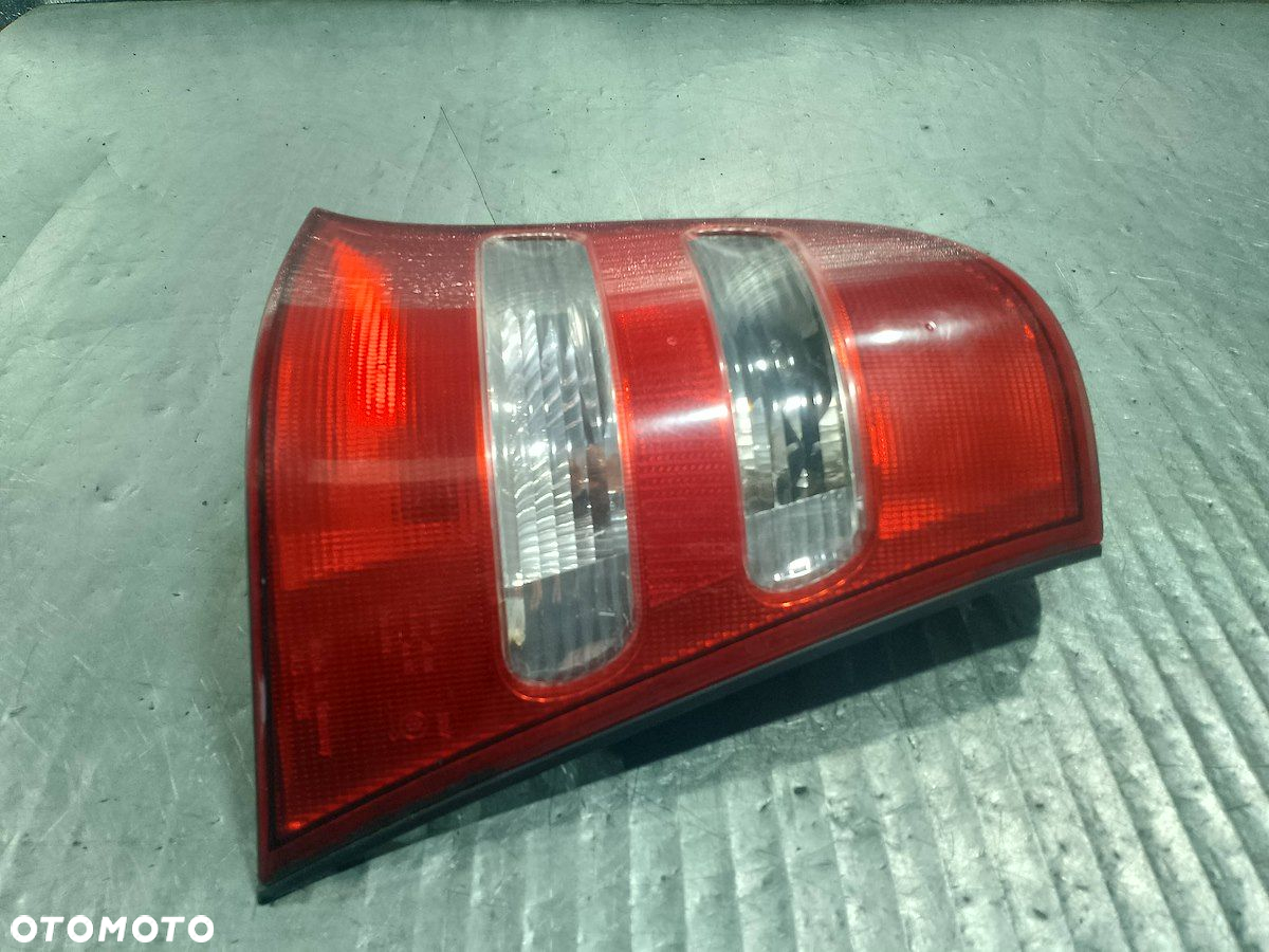 LAMPA TYLNA PRAWA MERCEDES-BENZ KLASA A W168 HATCHBACK - 5