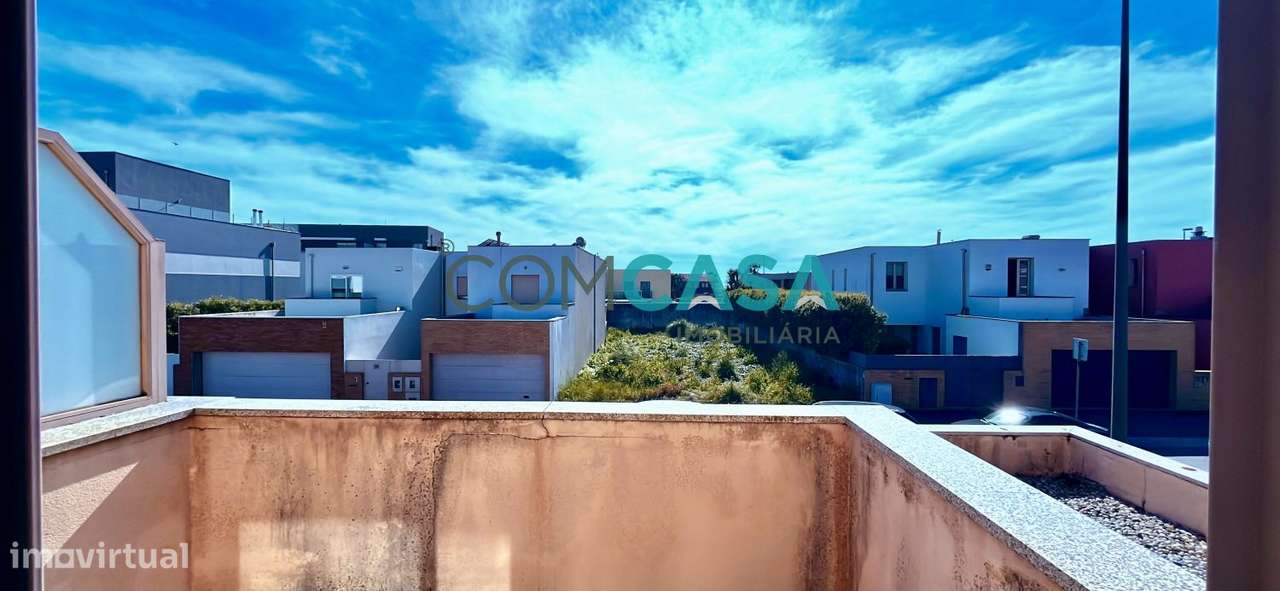 Moradia V4 | piscina descoberta | proximo da praia | Lavra Matosinhos-33