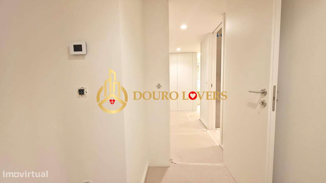 Apartamento T3  em Vila Nova de Gaia, em S. Félix da Marinha - Grande imagem: 2/23