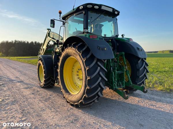 John Deere 6175R - 8