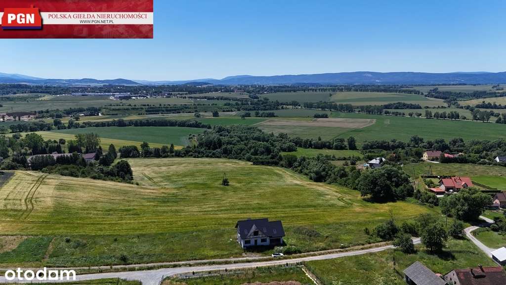 Dom na wzgórzu z panoramicznym widokiem na okolicę-2