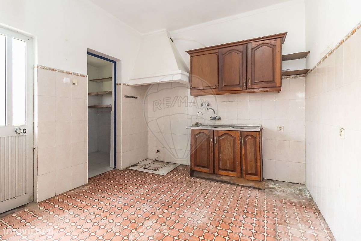 Moradia T2 para venda-16