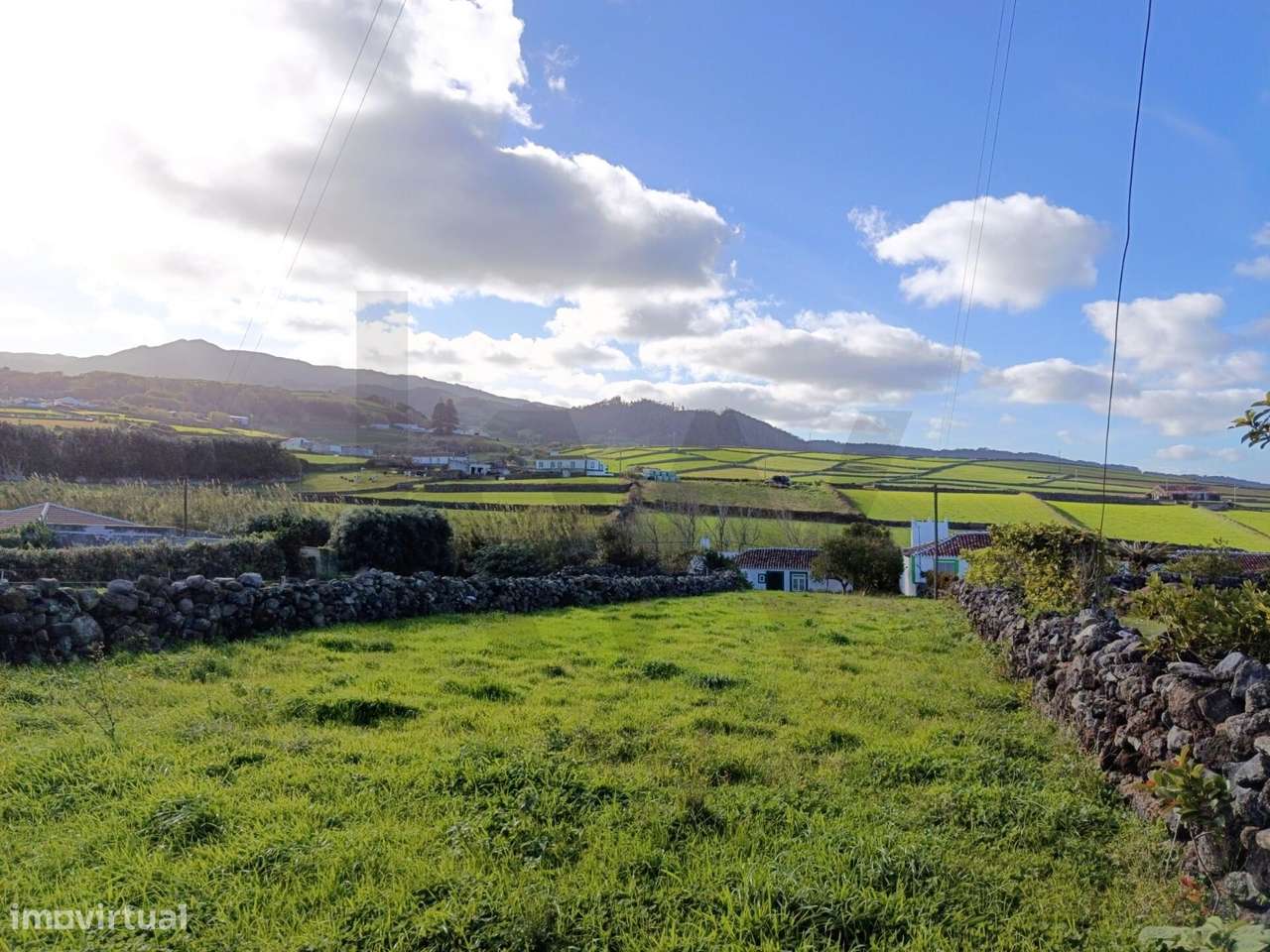 Moradia T2 em Vila Nova-16