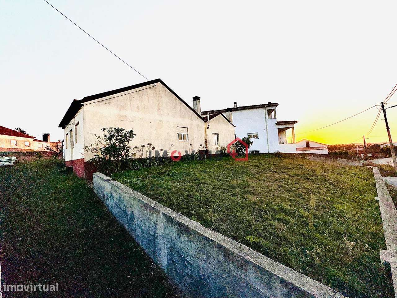 Moradia T2 com Terreno Amplo em Casal de Almeida – Soure - Grande imagem: 5/6