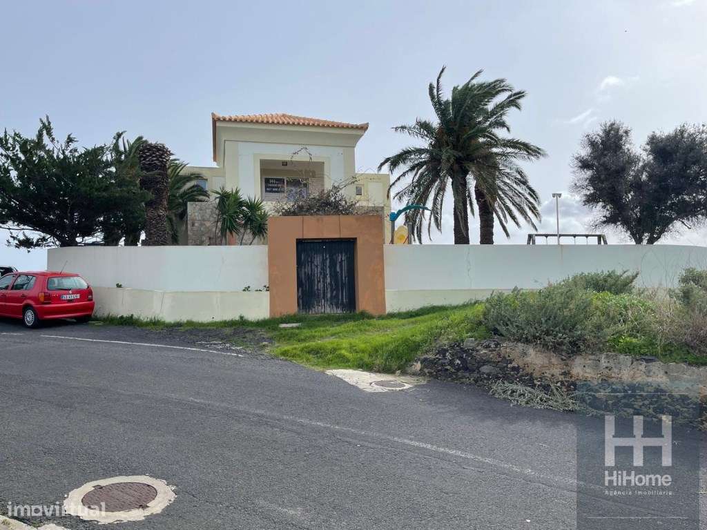 Moradia T4 no centro da Vila do Porto Santo - Grande imagem: 2/34