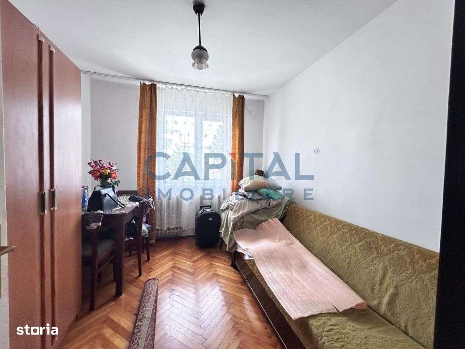 Vanzare apartament cu 3 camere, etaj intermediar, zona Bucium, Manastu - Imagine principală: 5/8