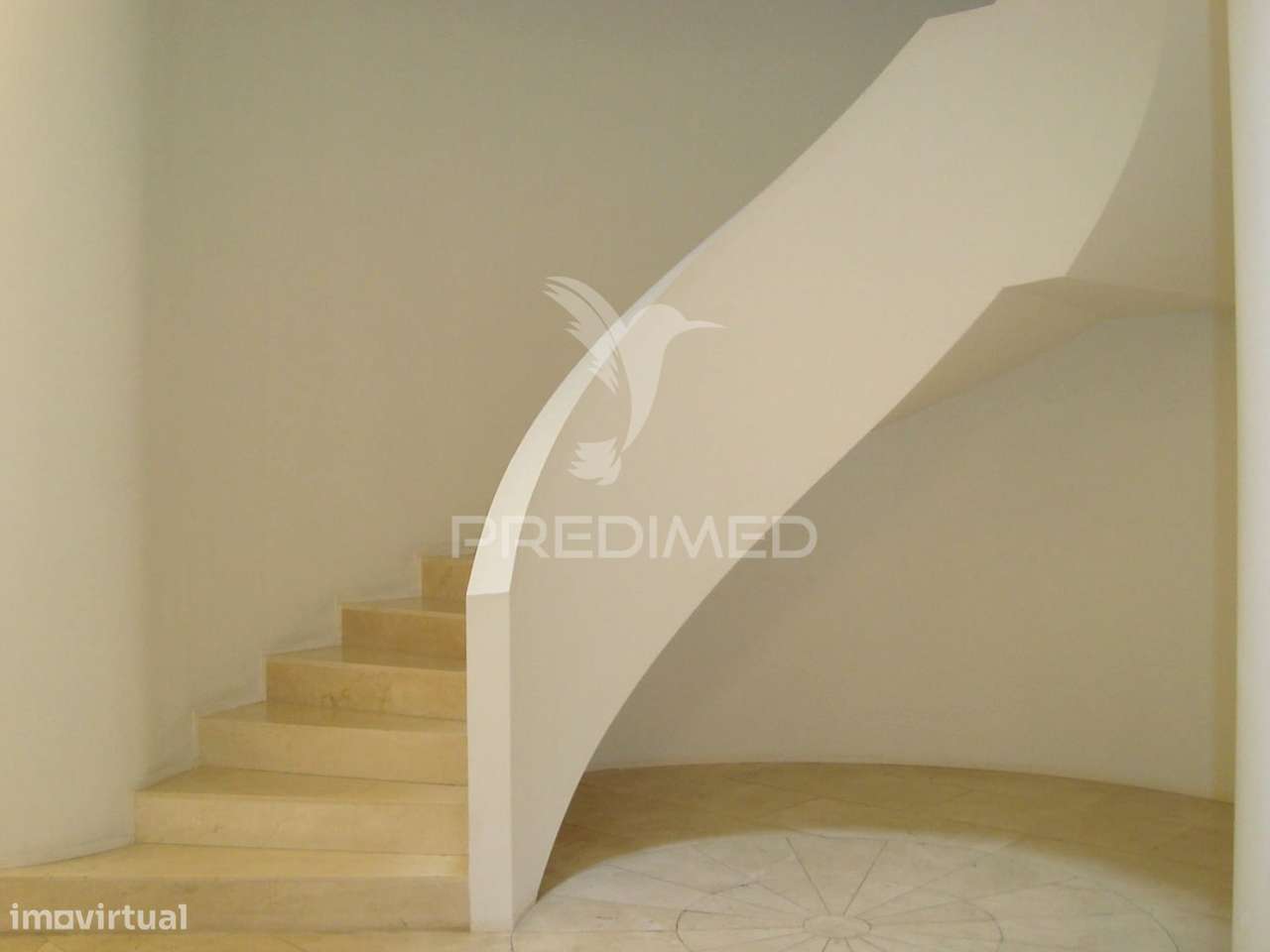 Escritórios de Luxo á Pr Batalha - Grande imagem: 2/13