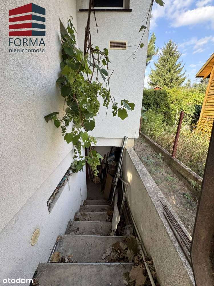 Atrakcyjna działka Rod Strzeszyn , domek murowany-7