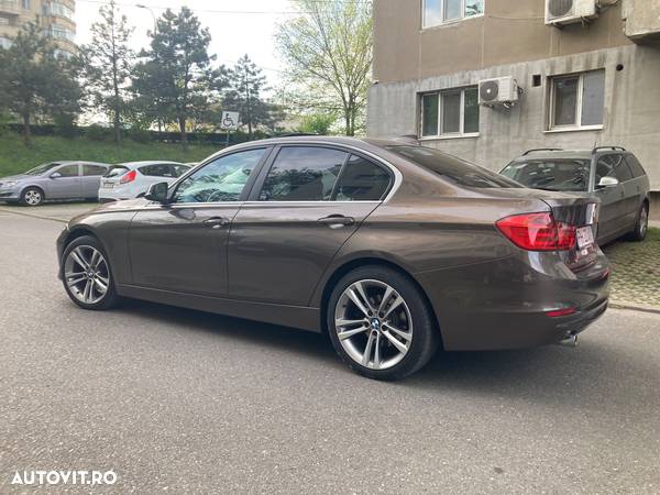 BMW Seria 3 320d - 10