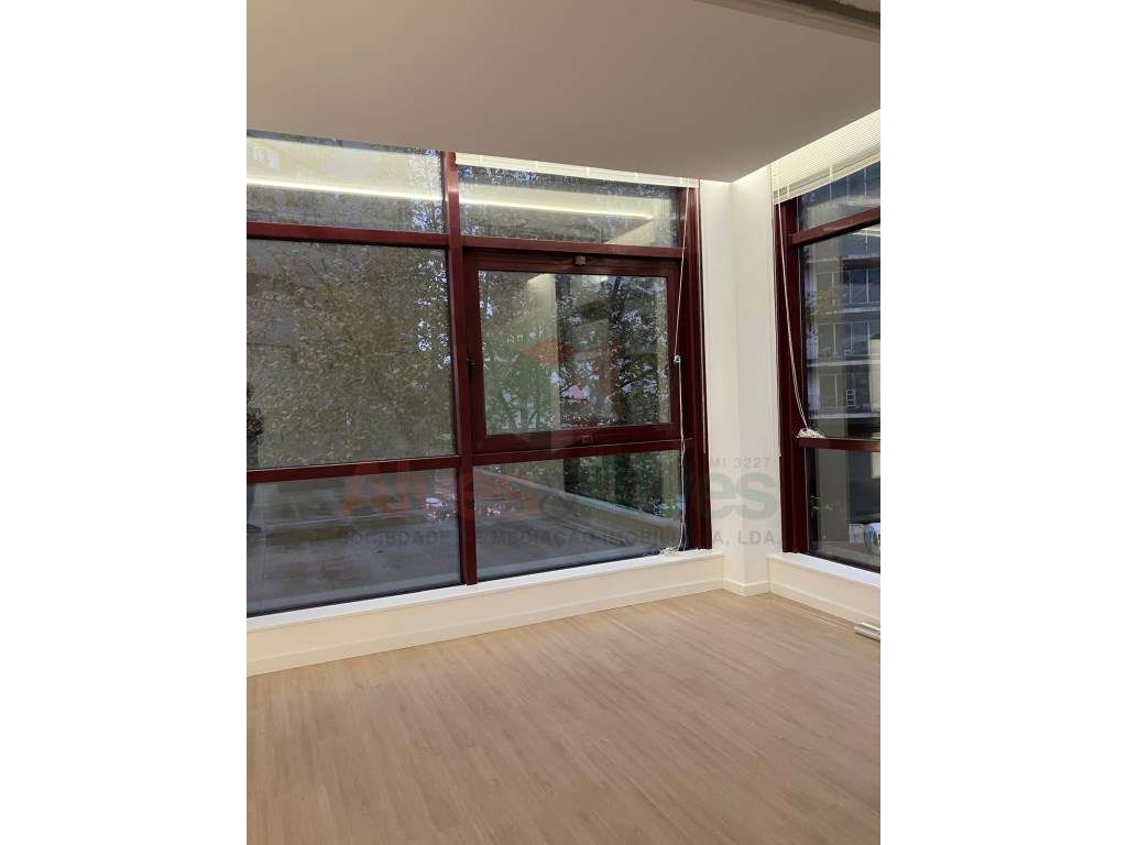 Apartamento T1 Renovado - Centro da Maia (Junto à Linha do Metro)-7