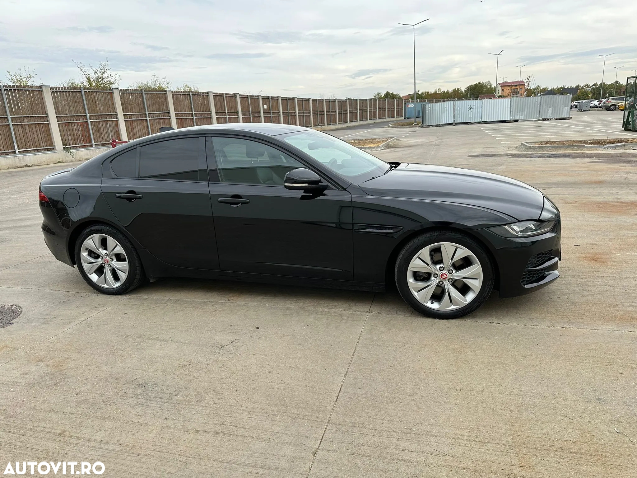 Jaguar XE P250 Aut. S - 3