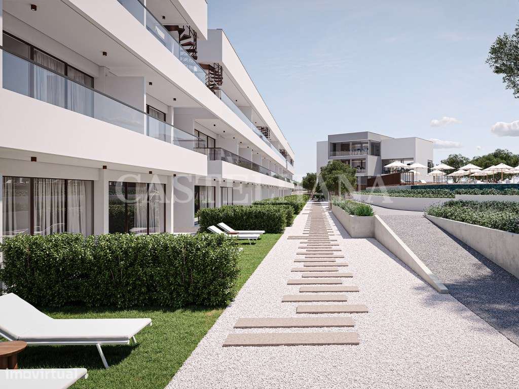 Apartamento T2 com terraço, junto à praia, no Carvoeiro, Algarve - Grande imagem: 4/71