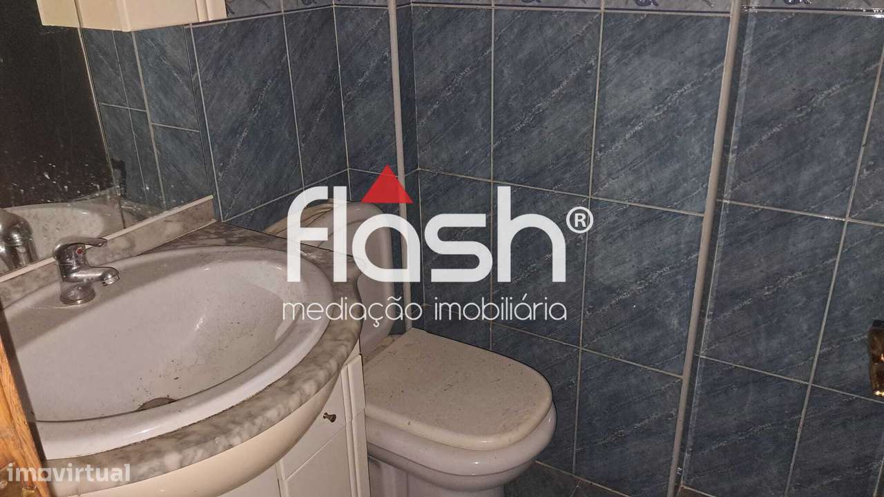 T2 para Remodelar em Benfica-16