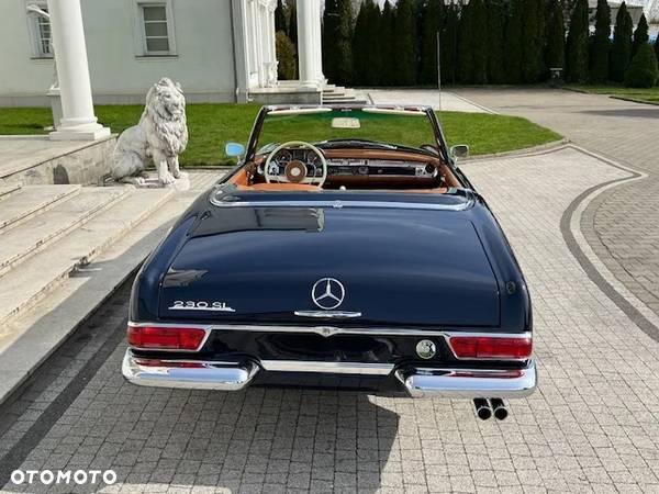 Mercedes-Benz SL - 14