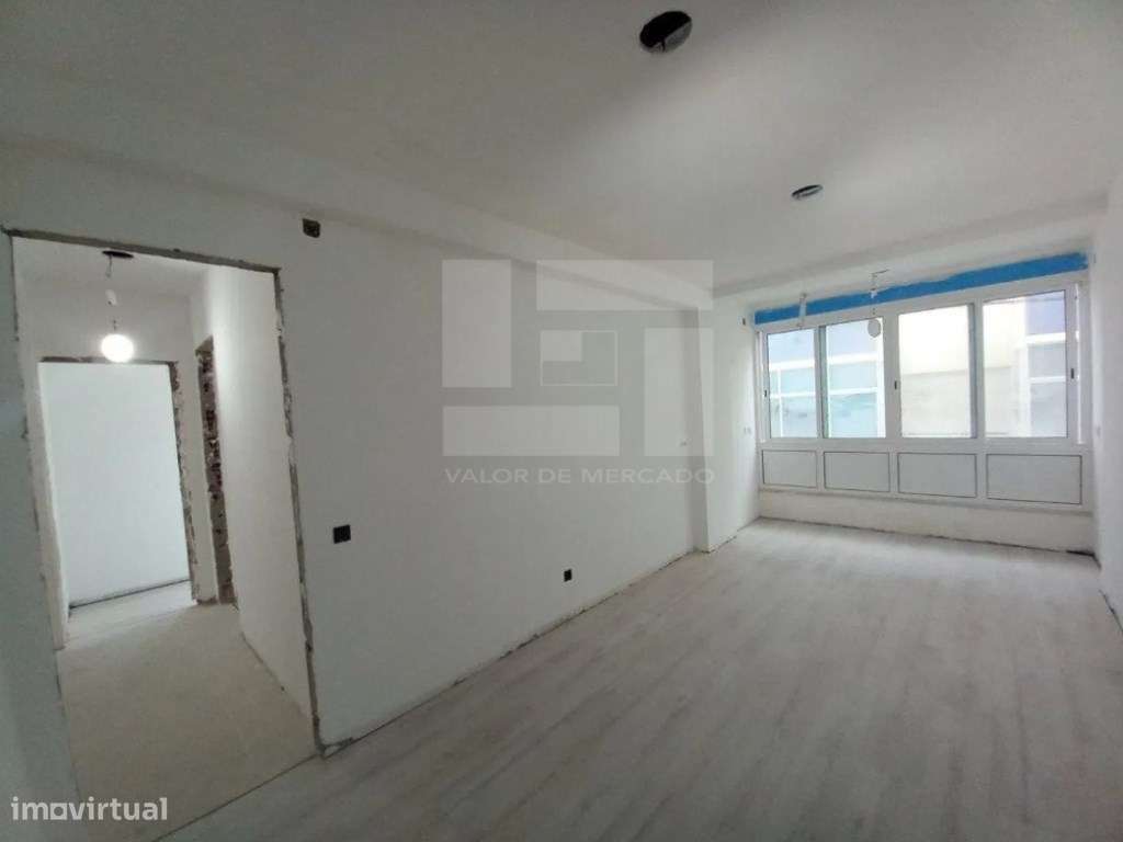 Apartamento T4 - Laranjeiro - Grande imagem: 5/25