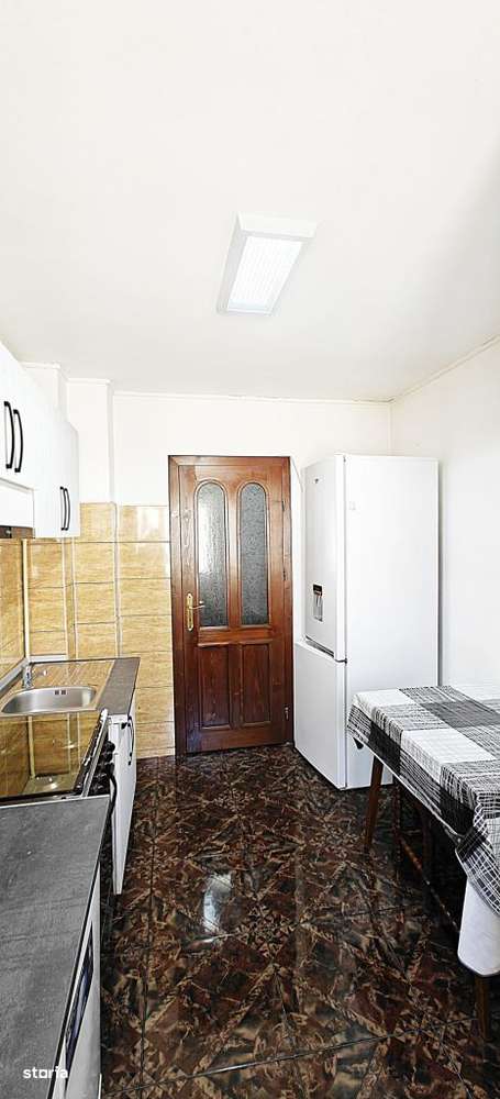 COMISION 0% Apart mobilat 3 camere decomandate/2 bai/balcon/pivnita/Si-6