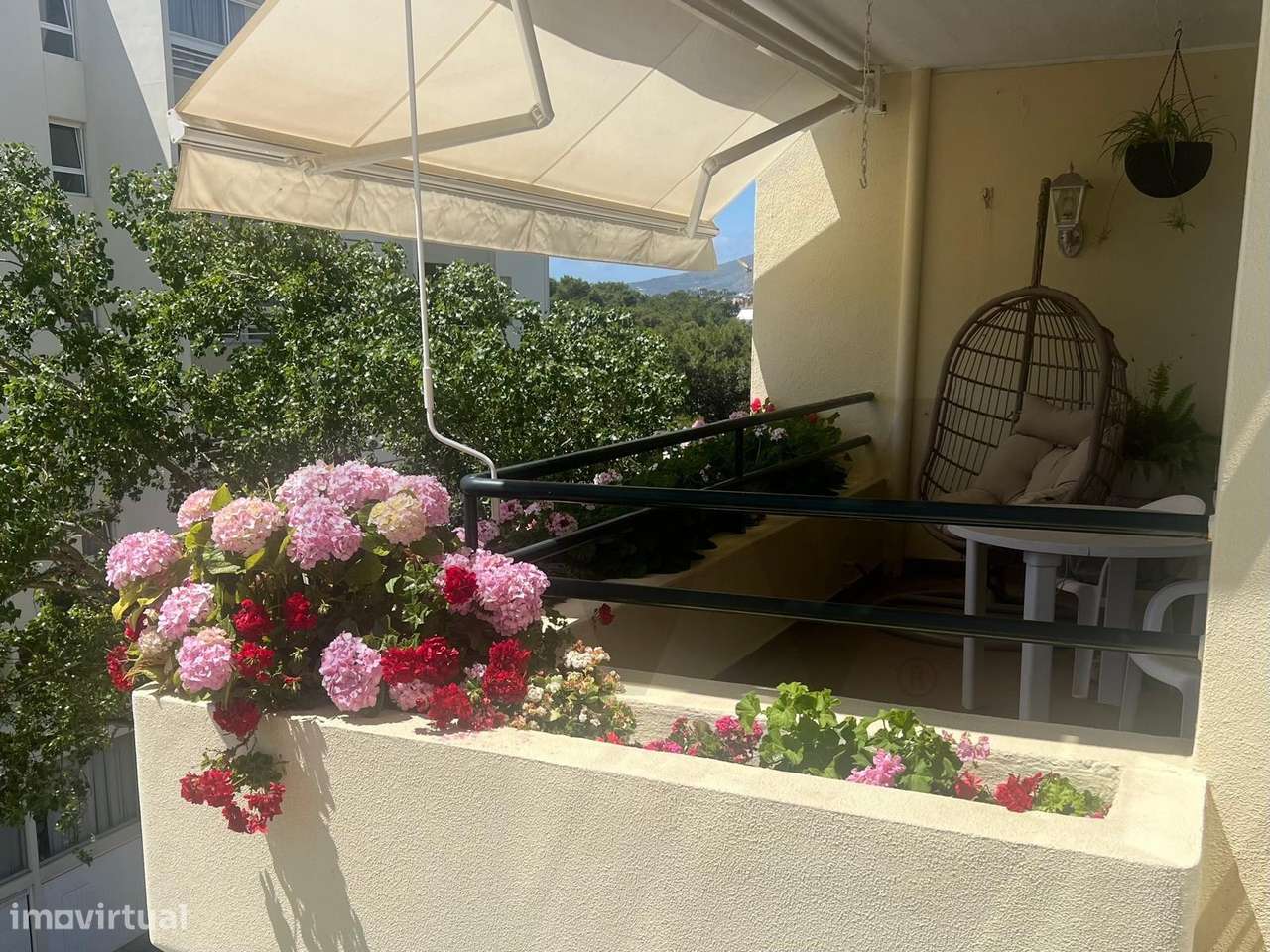 Apartamento excecional T5 C/ 2 Suites, Lareira, Varandas - Prédio Port-10