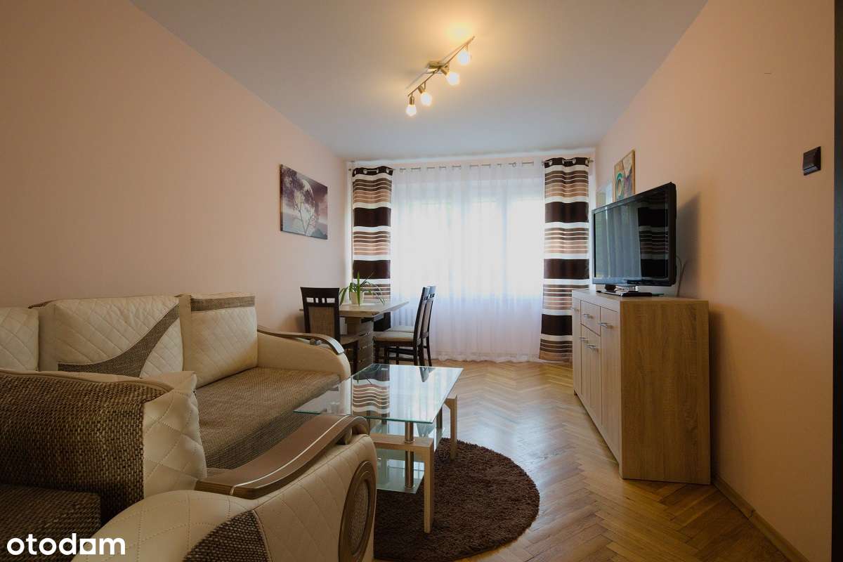 Do wynajęcia 2 pokoje w dobrym stanie, umeblowane, 1 piętro - Pełny obrazek: 1/15