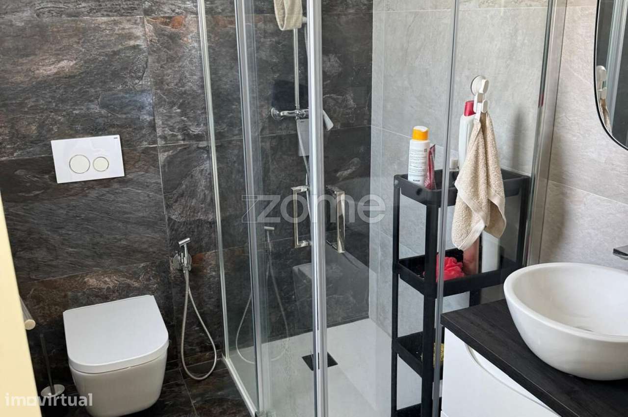 Moradia T4 com 2 Suites-26