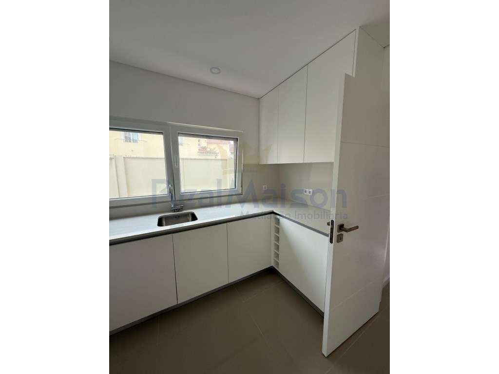 Fantástica Moradia T3 - S.Domingos de Rana - CONSTRUÇÃO NOVA-7