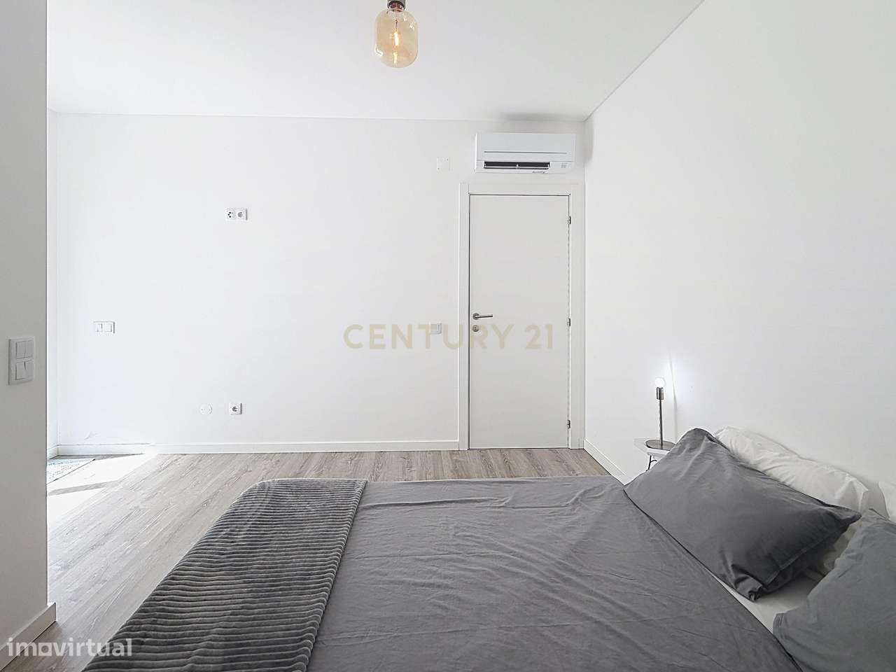 Apartamento T2 em Nazaré, Leiria - Oportunidade Única!-25