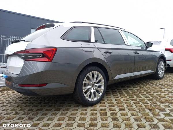 Skoda Superb 2.0 TDI SCR 4x4 Style DSG - 2