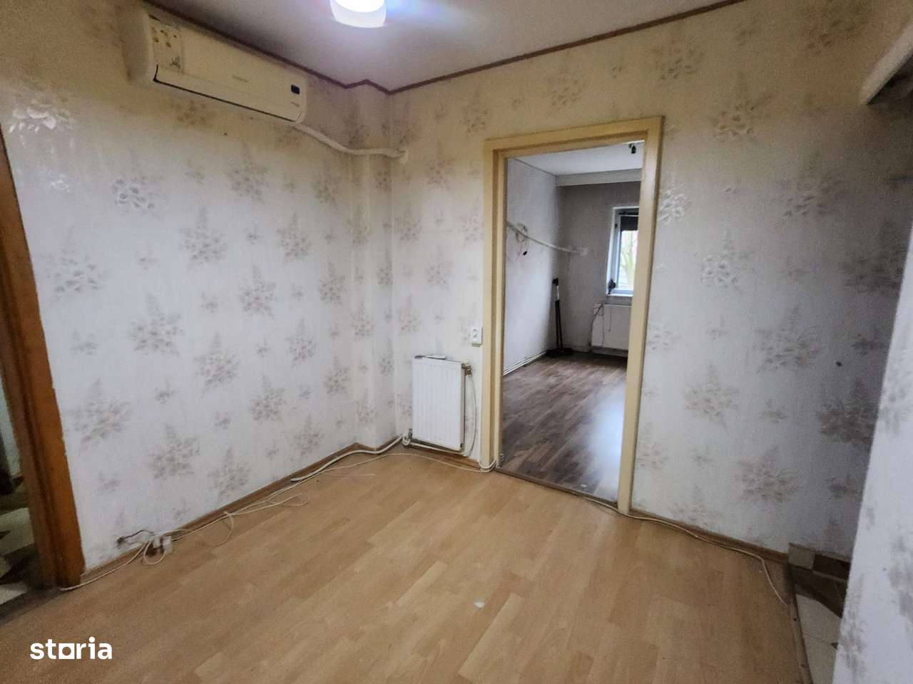 Decomandat 3 Camere  str Neagoe Voda et 2-5