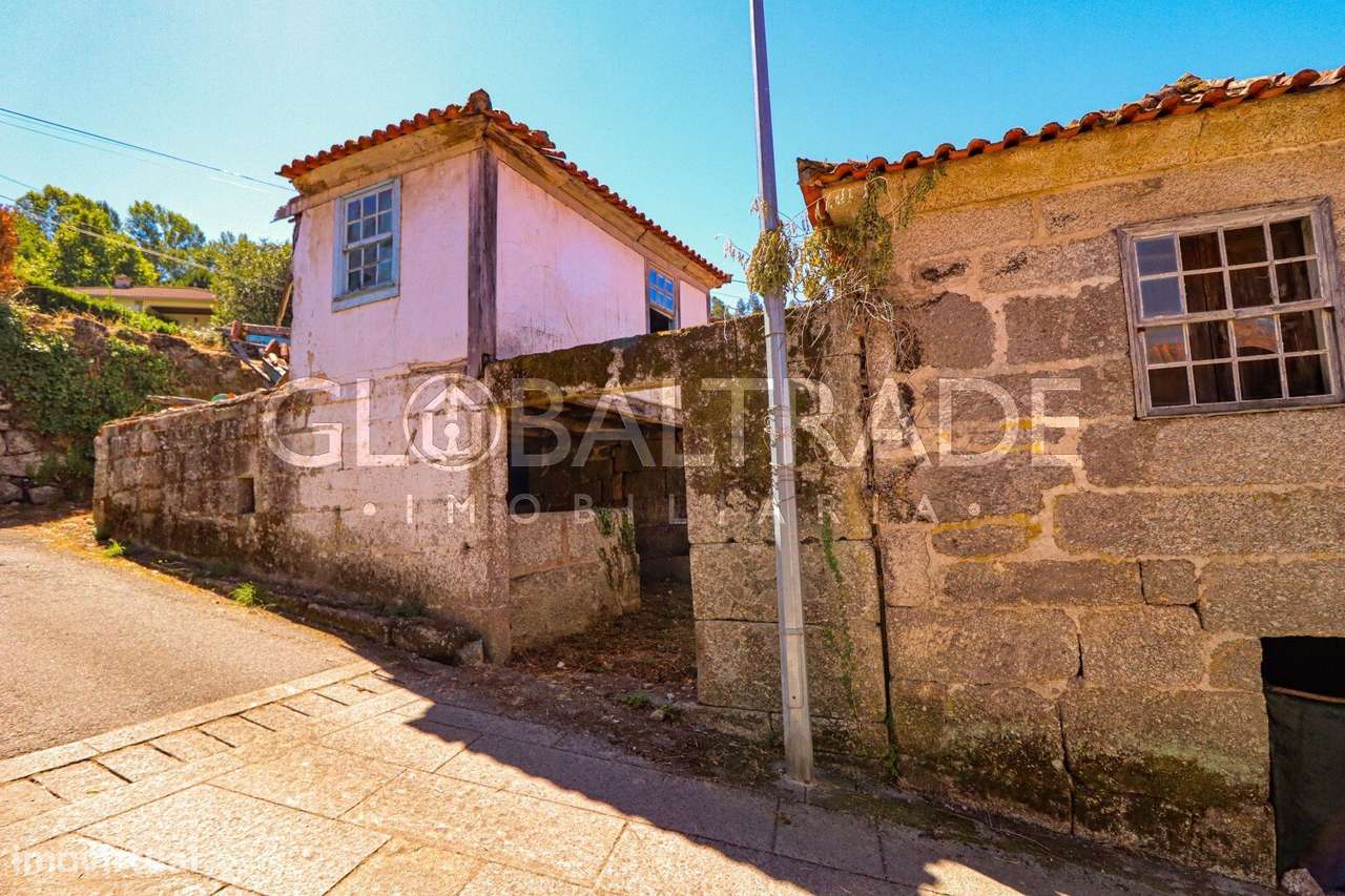 Conjunto Habitacional de 5 Moradias para Recuperar em Aboadela-7