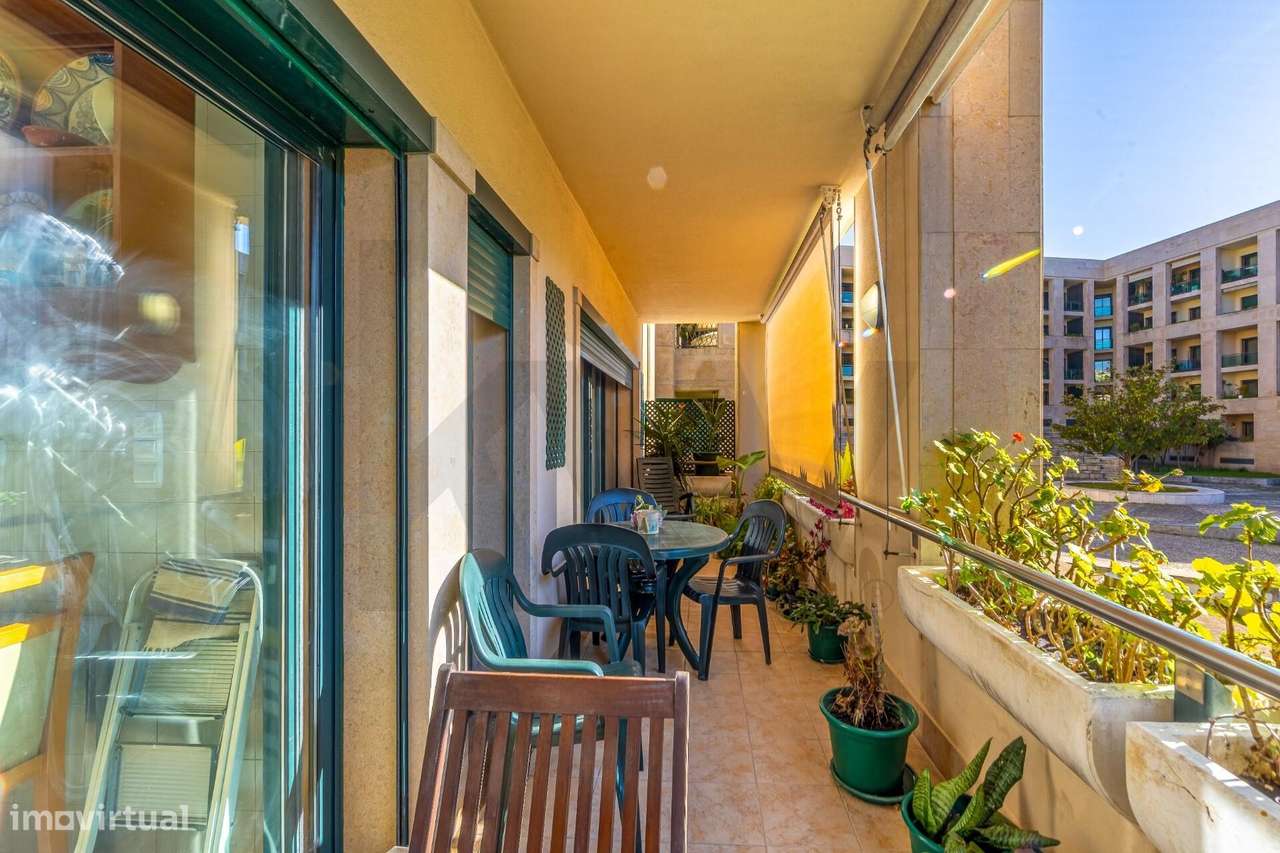 "T3 de Luxo no Prestigiado Villa Restelo"-21