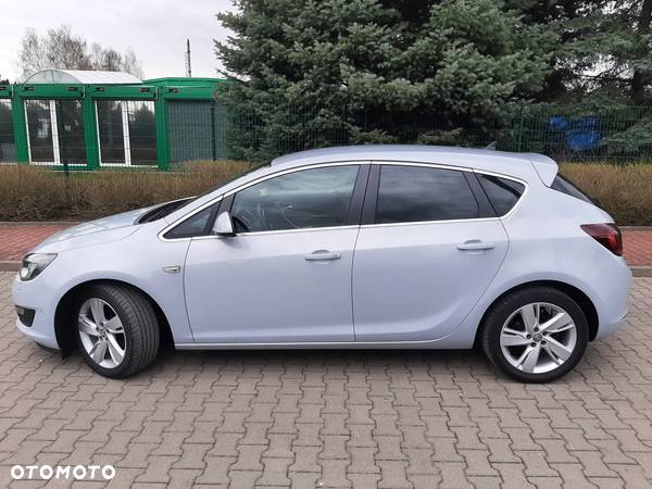 Opel Astra 1.4 Turbo Automatik 150 Jahre - 8