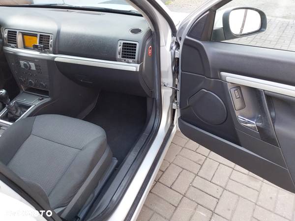 Opel Vectra 1.6 Elegance - 24