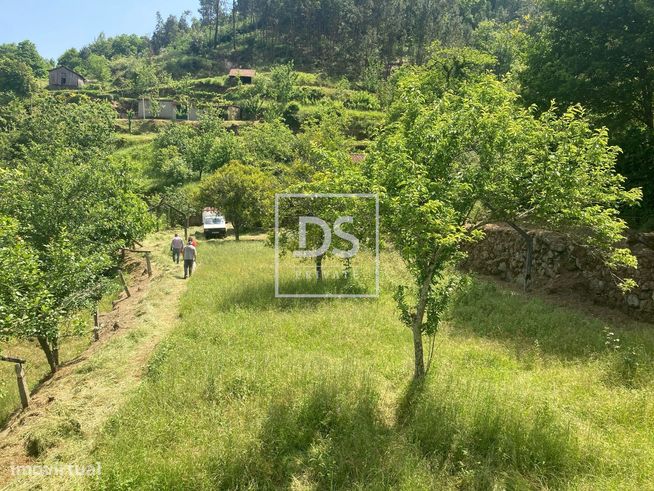 Moradia, 4 206,50 m², Paredes de Viadores e Manhuncelos-21