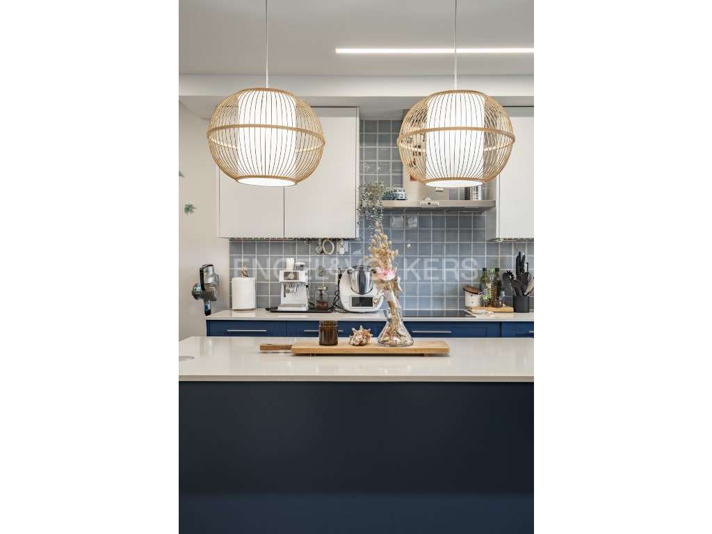 Moradia T4 moderna de luxo em Fernão Ferro-17