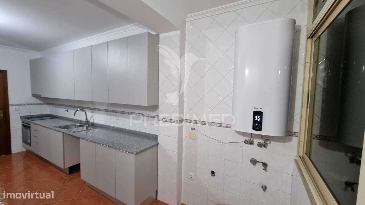 Apartamento T3 Remodelado no Centro da Vila de Ancede – Baião - Grande imagem: 4/8