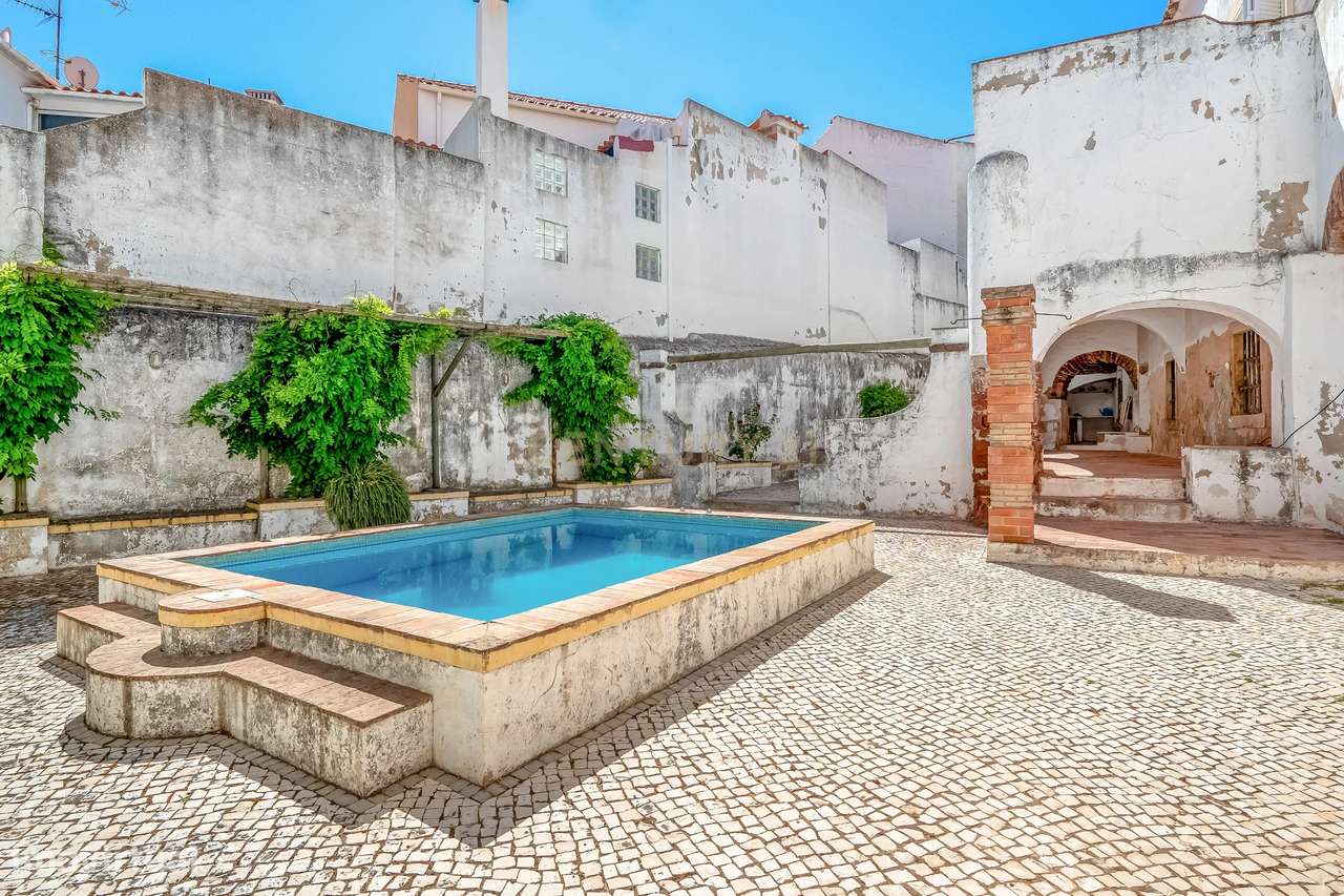 Palacete Histórico do Século XIX em Silves | 4 Artigos Independentes |-16