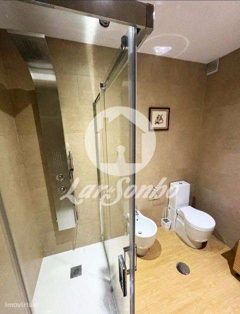 Apartamento T3, situado em Ermesinde  Espaçoso, luminoso e com loca...-14