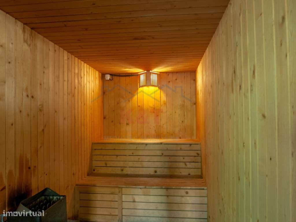 T2 de Luxo na Praia da Rocha com Jacuzzi e garagem-23