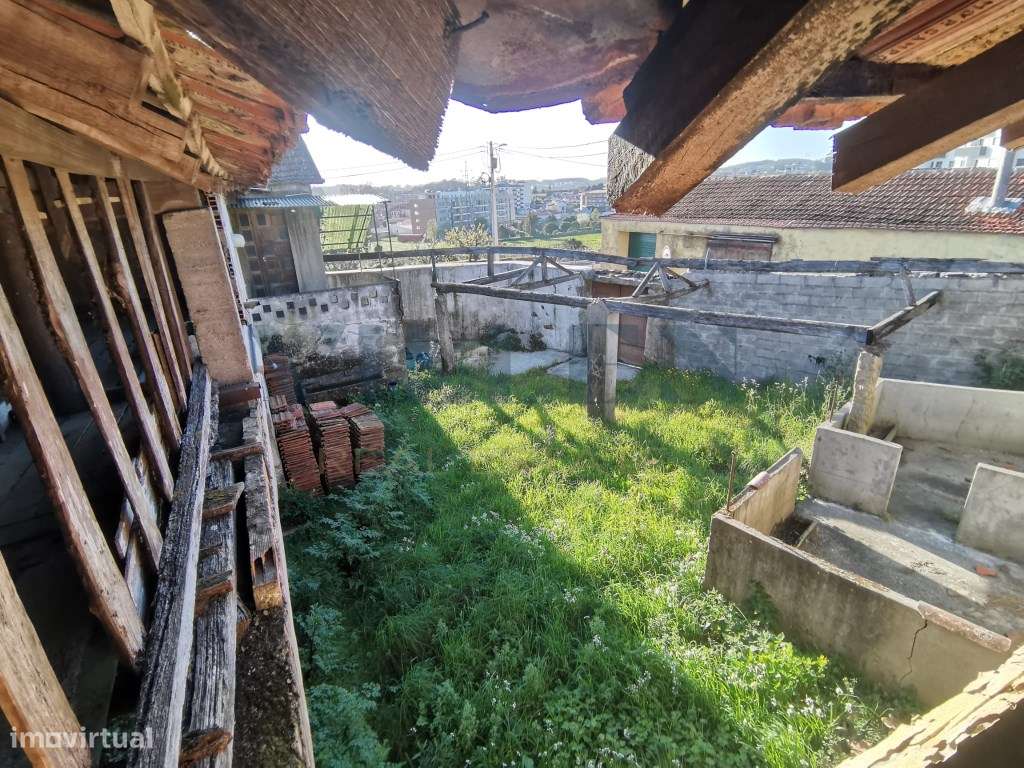 Moradia Independente T3 para Restauro - Rua da Fontinha, 75 - Grande imagem: 3/24