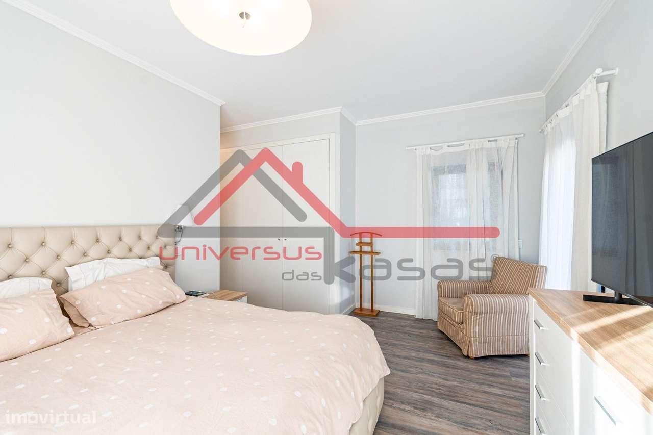 Moradia Térrea Isolada V4 com Piscina Moita-38