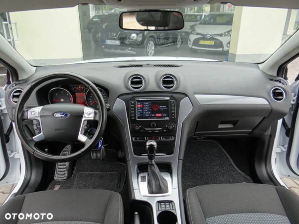 Ford Mondeo 2.0 TDCi Titanium - 24