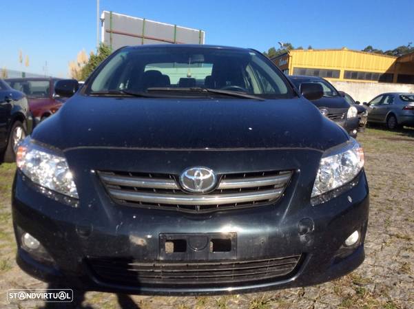 Toyota Corolla Sedan E15 2.0 D4D 2008 - Para peças - 1