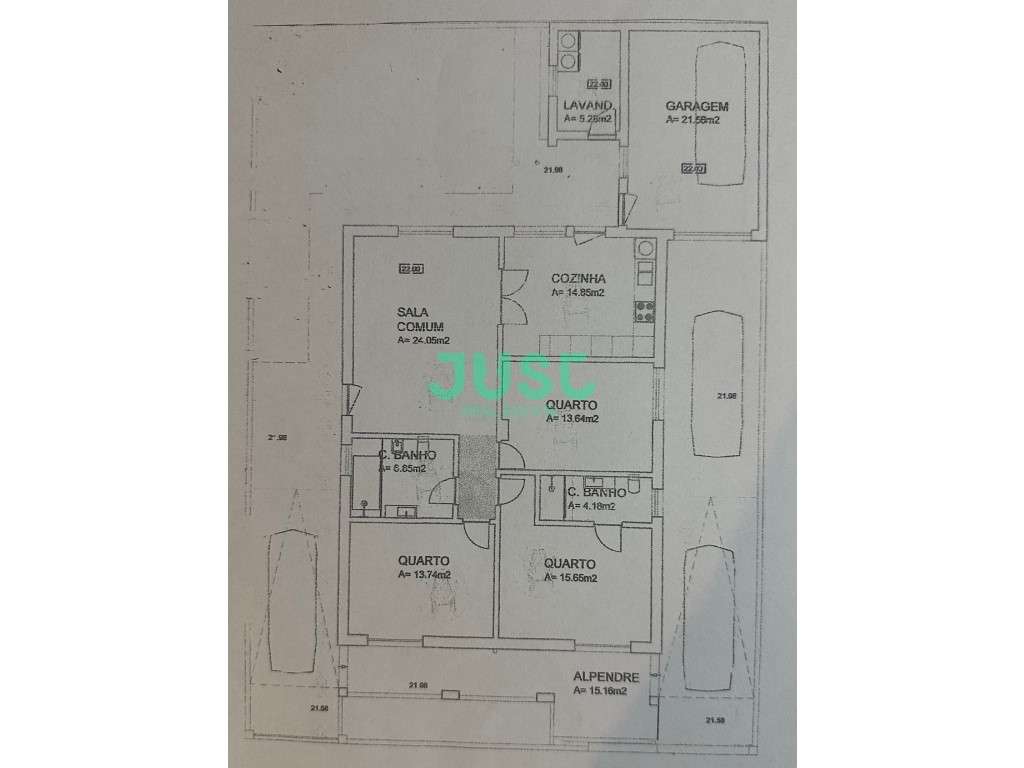 Moradia isolada, T3, seminova com garagem e piscina na Quinta do Conde-42