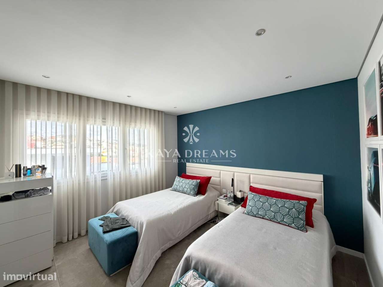 Moradia T5 Semi-Nova em Famões, Odivelas a 5 mint do Strada Outlet-17