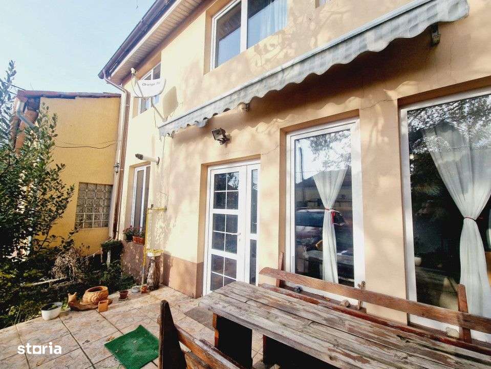 Casa de vanzare, Oradea zona Cantemir/ Muntele Gaina din Oradea - Imagine principală: 2/19