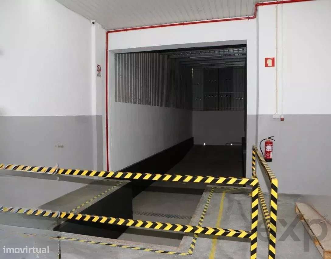 Armazém de 1609m² em Freamunde-14